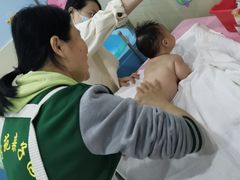 -哲学苑亲子园·早教婴儿托育·婴儿游泳(颐龙湾店)