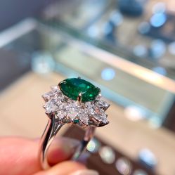 点击看大图 -恒阳珠宝·高级定制镶嵌·天然彩宝·天然钻石(南京西路店)