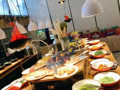 自助取餐区-茅庐川菜