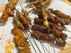 -泉哥小平房串店