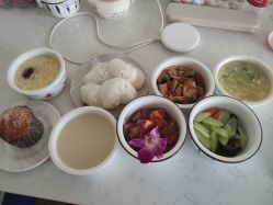 -爱陪伴一对一月子中心(融侨店)