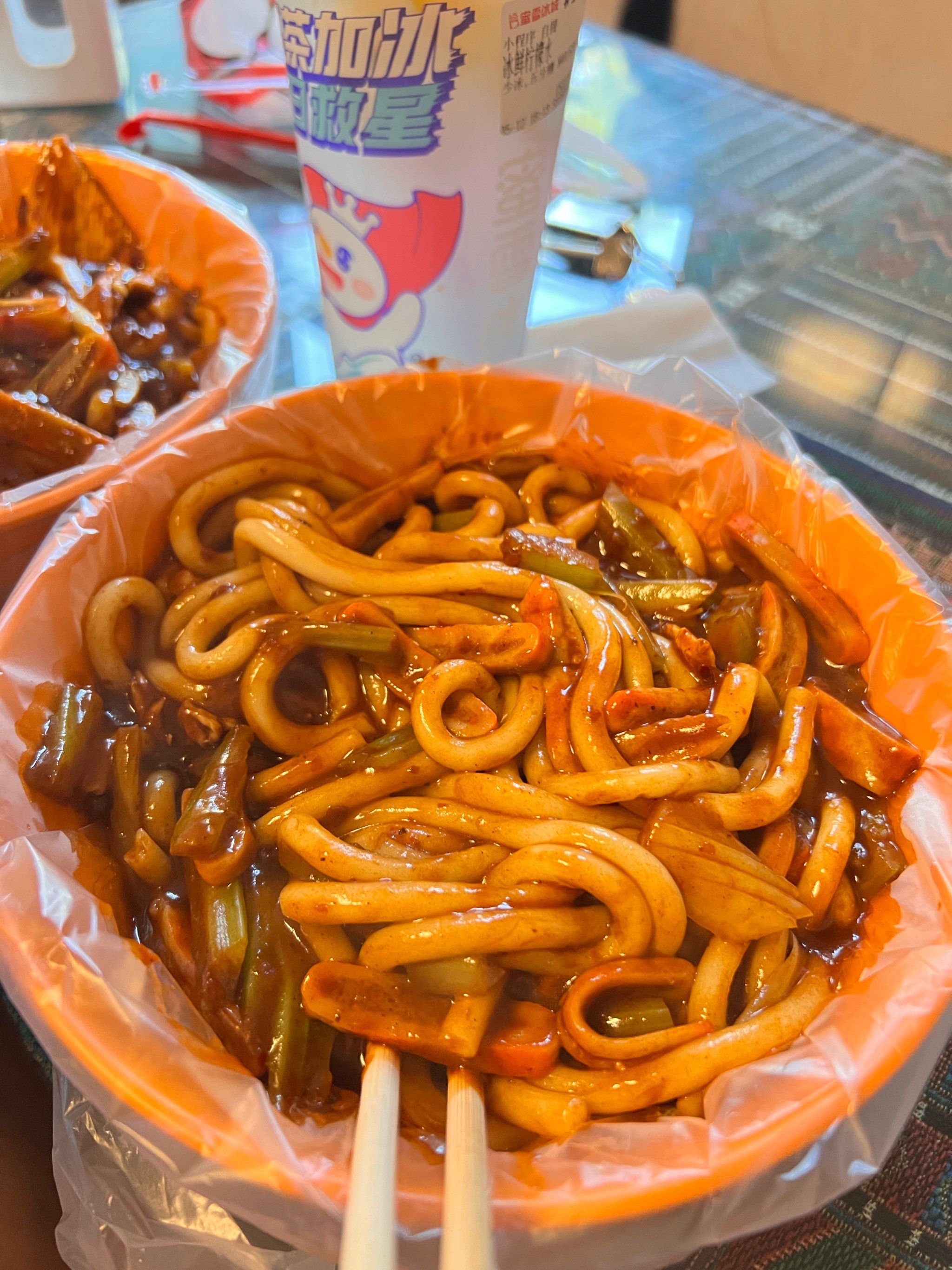 这里的炒米粉是最正宗好吃的新疆味道.米粉筋道有弹性