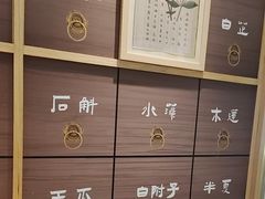 -必胜客(WOW昙华林店)