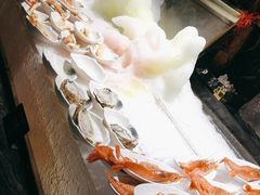 -雍容荟帝王蟹活龙虾展台自助(IFS黑金店)
