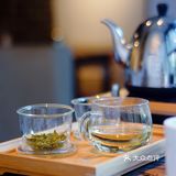阳光暖一点，日子慢一点，愿你有饭亦有茶