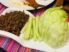 -香巴拉云南餐厅(华莱坞店)