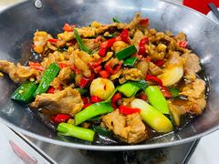 -枫林红了·长沙地标酒楼(金星路店)