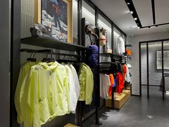 -ARC'TERYX始祖鸟(北京王府中环店)
