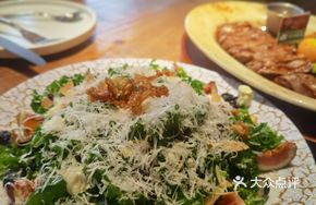 Turkish Chicken Pizza