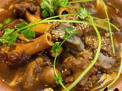 -临沂铁锅鲜鸡现炒青椒大公鸡干煸鸡(三元桥店)