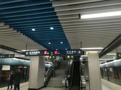 -体育场(地铁站)