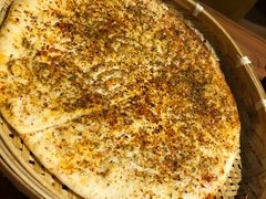 制作馕-天山集市(和家乐广场店)