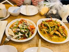 -J Daeng Seafood
