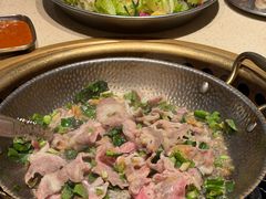 -蚂蚁洞·烤肉大营地(上海静安大悦城店)