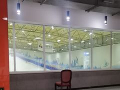 -乔波室内滑雪场