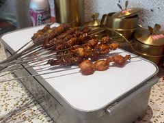 -小董哥烤串·爆汁大油边(故宫店)