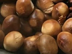 熏鸡蛋-天发芽·何记葫芦头泡馍·老字号(小南门店)