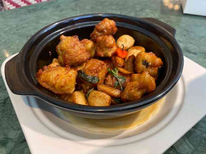 曼玉餐厅(绿地新都会店)-"之前错过绿茶餐厅,感觉菜品都挺一般的! .