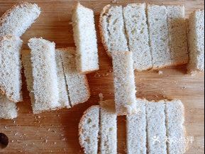 面包面包大变身，甜蜜香脆黄油砂糖面包干🍞