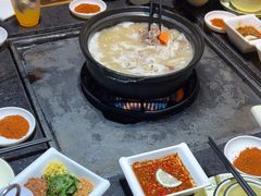 -有一锅·野生菌黑山羊腊排骨火锅(古城北门店)