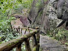 -罗田薄刀峰风景区