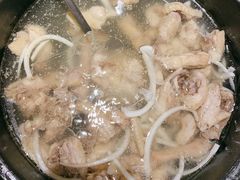 -东椰·海南椰子鸡火锅(朝阳门店)