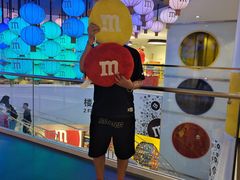 -m豆巧克力世界(上海世茂广场店)