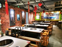 大堂-钢管厂五区小郡肝串串香火锅(人民广场店)