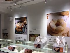 面包甜点陈列柜-爸爸糖吐司面包(重庆解放碑英利大融城店)
