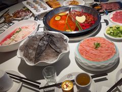 -茅草房·河畔园林火锅