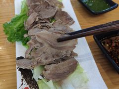 -小椒羊.羊肉粉 龙虾 羊肉串(新地旗舰店)