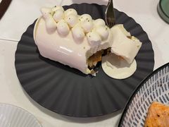 松针啤梨树桩-潮一不贰·法式甜品·生日蛋糕·西式简餐(外滩店)