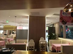 大堂-西贝莜面村(上海百联西郊店)