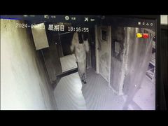 -荒岛实景沉浸密室(江汉路1店)