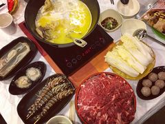 火锅-鲜入围煮花胶鸡海鲜火锅