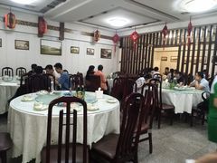 大堂-鑫悦楼煎蟹·16年海鲜大排档