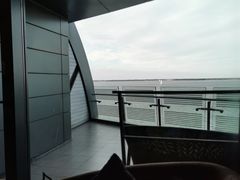 -上海滴水湖皇冠假日酒店