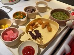 -左庭右院鲜牛肉火锅(金山万达店)