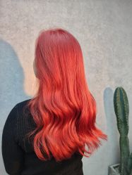 -诗悦发型烫染SALON