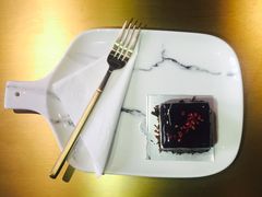 -UNI UNI(环亚凯瑟琳店)