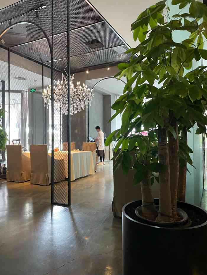 湘爱(祥云小镇店)-"环境不错,菜的味道偏正统的五星级饭店的感.