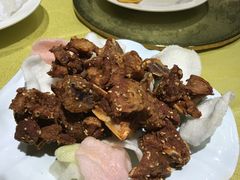 -白鹿苑蒙餐(鄂温克宾馆店)