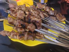 -烤肉小伙烤肉店