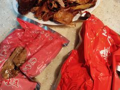 -王浩儿纪六孃甜皮鸭(乐山总店)