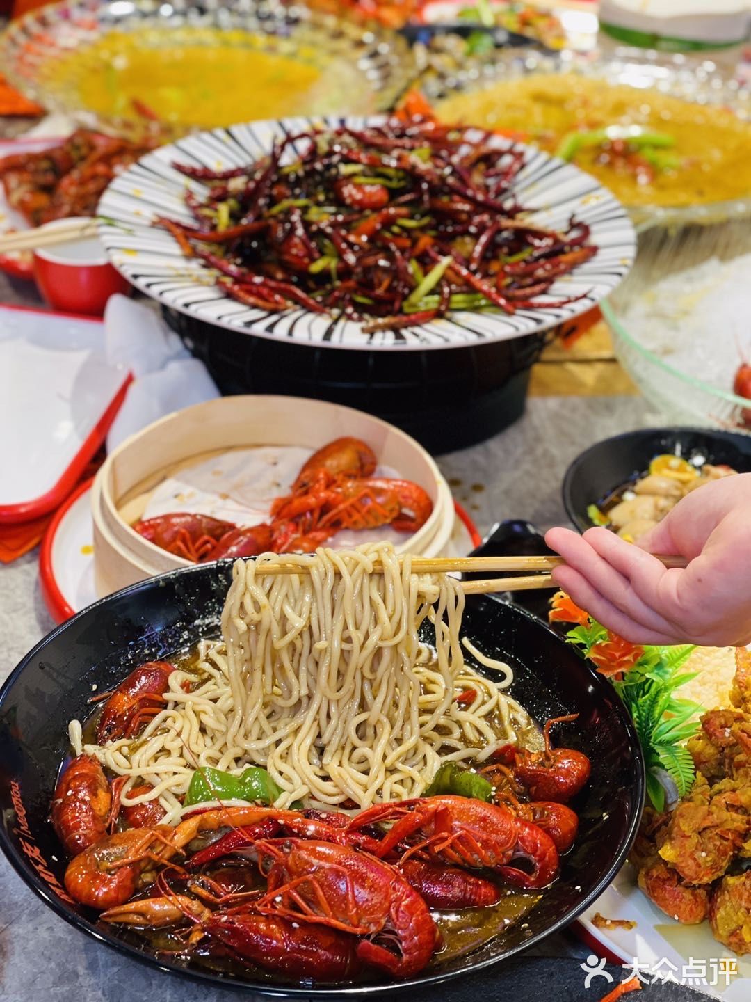 吃一次就爱上了的吃小龙虾神仙地