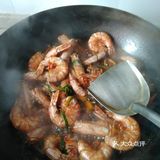 调料:食用油、香葱、生抽、老抽、料酒 步骤