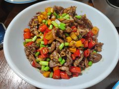 -昱龙大盆牛蛙馆(三兴街总店)