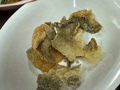 炸鱼皮-榮泰米粉湯(Left Shop)