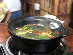 -陆记牛庄·碳锅龙虾烧烤(爱上花园店)