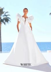 -纯色时光婚纱艺术馆WHITE